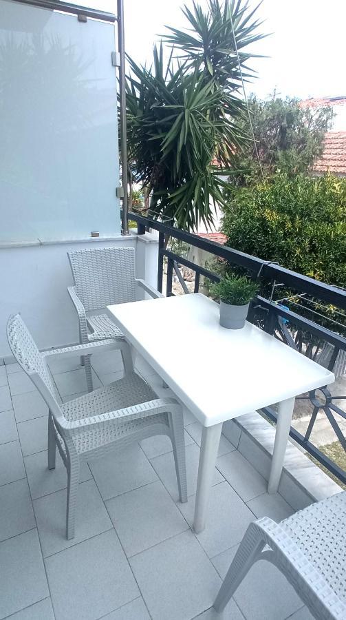 Villa Thalassa Apartments Пефкохори Экстерьер фото